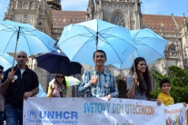 Dáždnikový pochod pre utečencov
