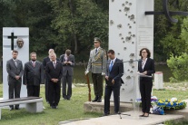 SR EÚ režimy totalitné obete pamiatka skpres BAX  