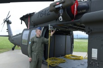 Odovzdanie vrtuľníkov Black Hawk