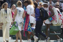Skreč sestier Williamsových vo Wimbledone