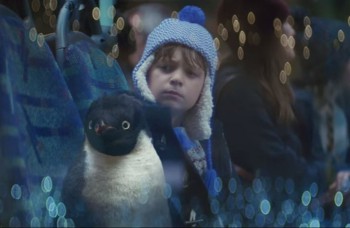 Toto video musíte vidieť: Nevšedná láska tučniakov v snoch chlapca