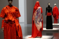 Kolekcia od slávneho japonského odevného výtvarník
