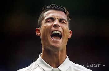 Highlighty týždňa: Ronaldo má vlastné letisko, jeho busta je na smiech