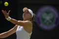 Rybakinová prešla do štvrťfinále vo Wimbledone cez Martičovú