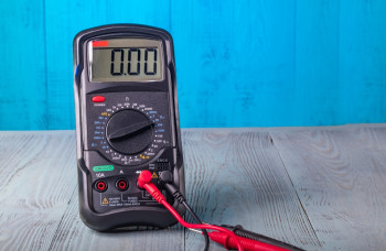 Voltmeter a ampérmeter– všetky základné informácie
