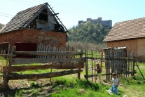 Rómska osada v Krásnohorskom Podhradí 