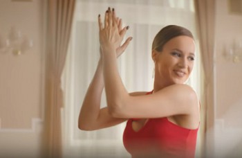 VIDEO: Kristína sa v novej piesni spojila s českým spevákom 