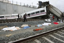 60 obetí vlakového nešťastia v Španielsku