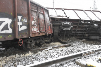 Vykoľajený vlak pri Krompachoch