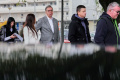 V Srbsku sa konajú parlamentné voľby, očakáva sa vysoká volebná účasť