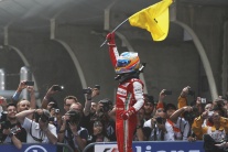 Víťazom Veľkej ceny Číny je Alonso