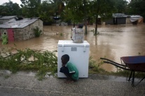 Búrka Isaac vyčíňala a Haiti a Dominikánskej repub