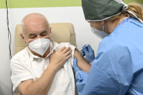 Prvé očkovanie proti COVID-19 v Bojniciach