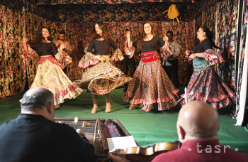 Divadlo Romathan premiéruje predstavenie Dobré je, keď Róm sa baví