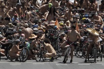 Nahí cyklisti v Madride