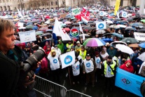 V Budapešti protestujú tisíce pedagógov